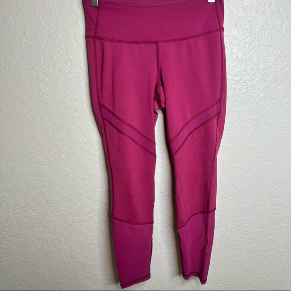 Old Navy Active 7/8 Pink/Purple leggins w/Mesh Hem - Picture 6 of 6